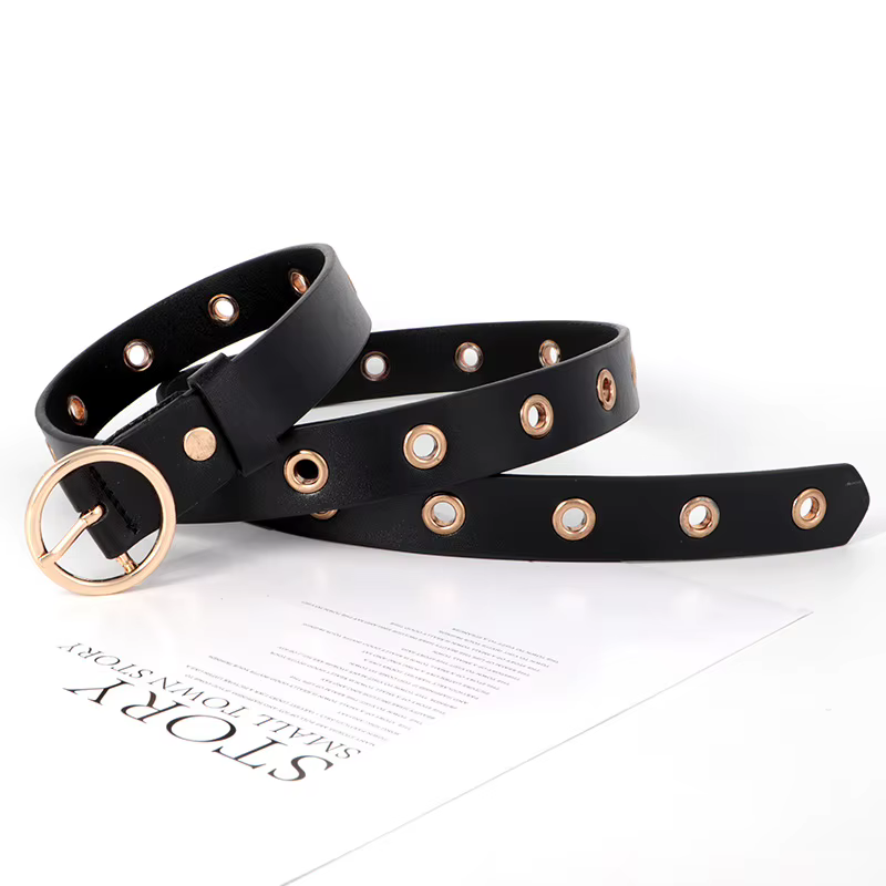 Ceinture noire tendance avec design perforé