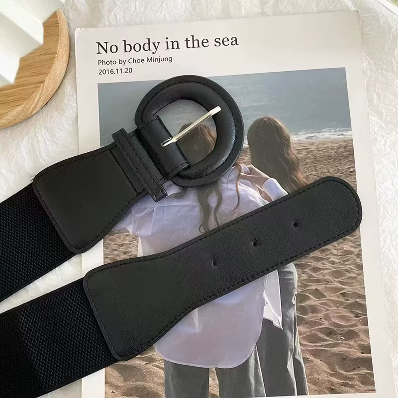 Ceinture décorative pour femmes avec un pardessus en laine