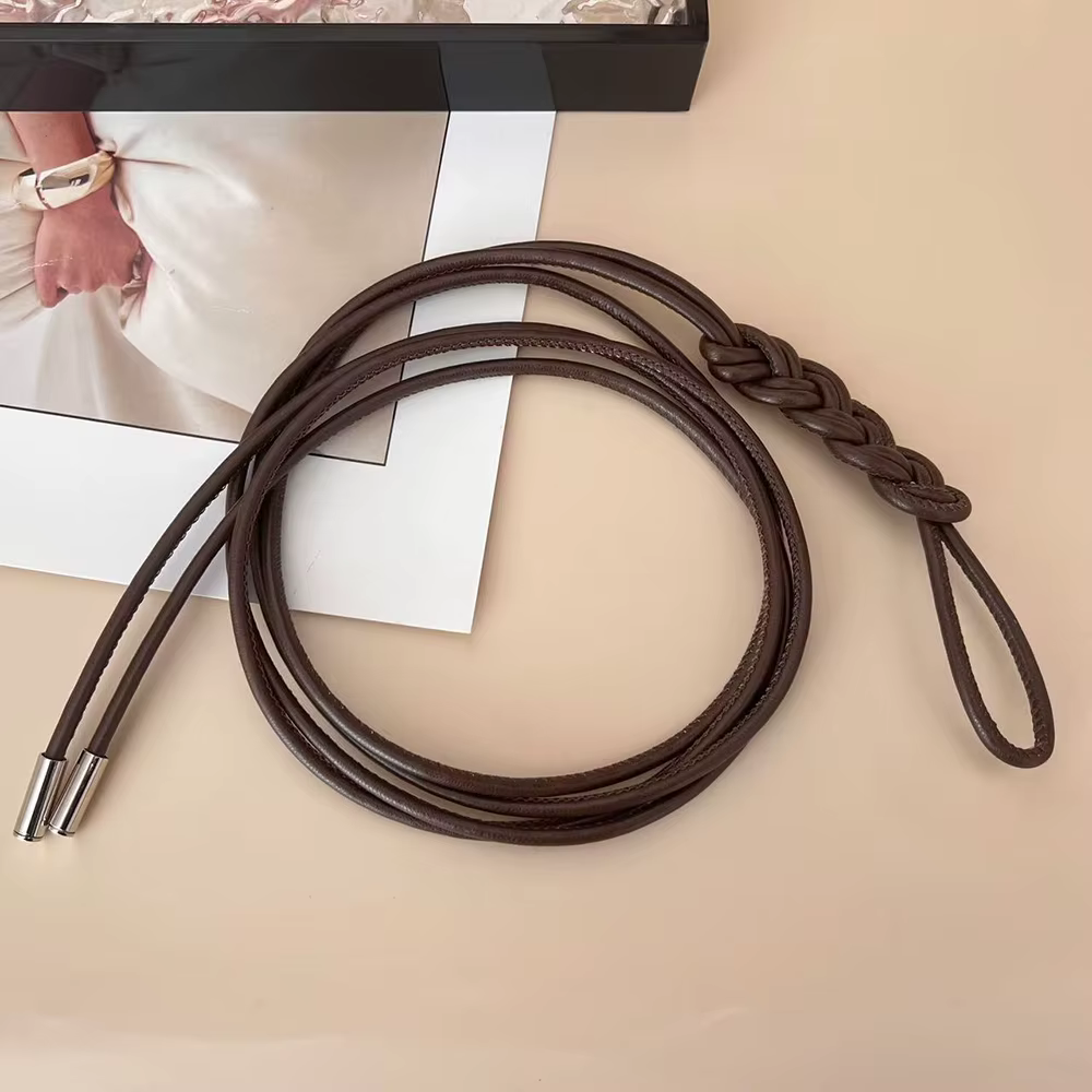 Nouvelle ceinture fine en cuir tressé avec boucle métallique