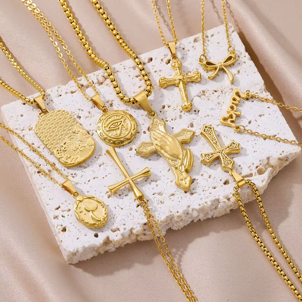 Collier pendentif porte-bonheur couleur or pour femmes, bijoux en acier inoxydable, accessoire esthétique, ras du cou, colliers de déesse croisée