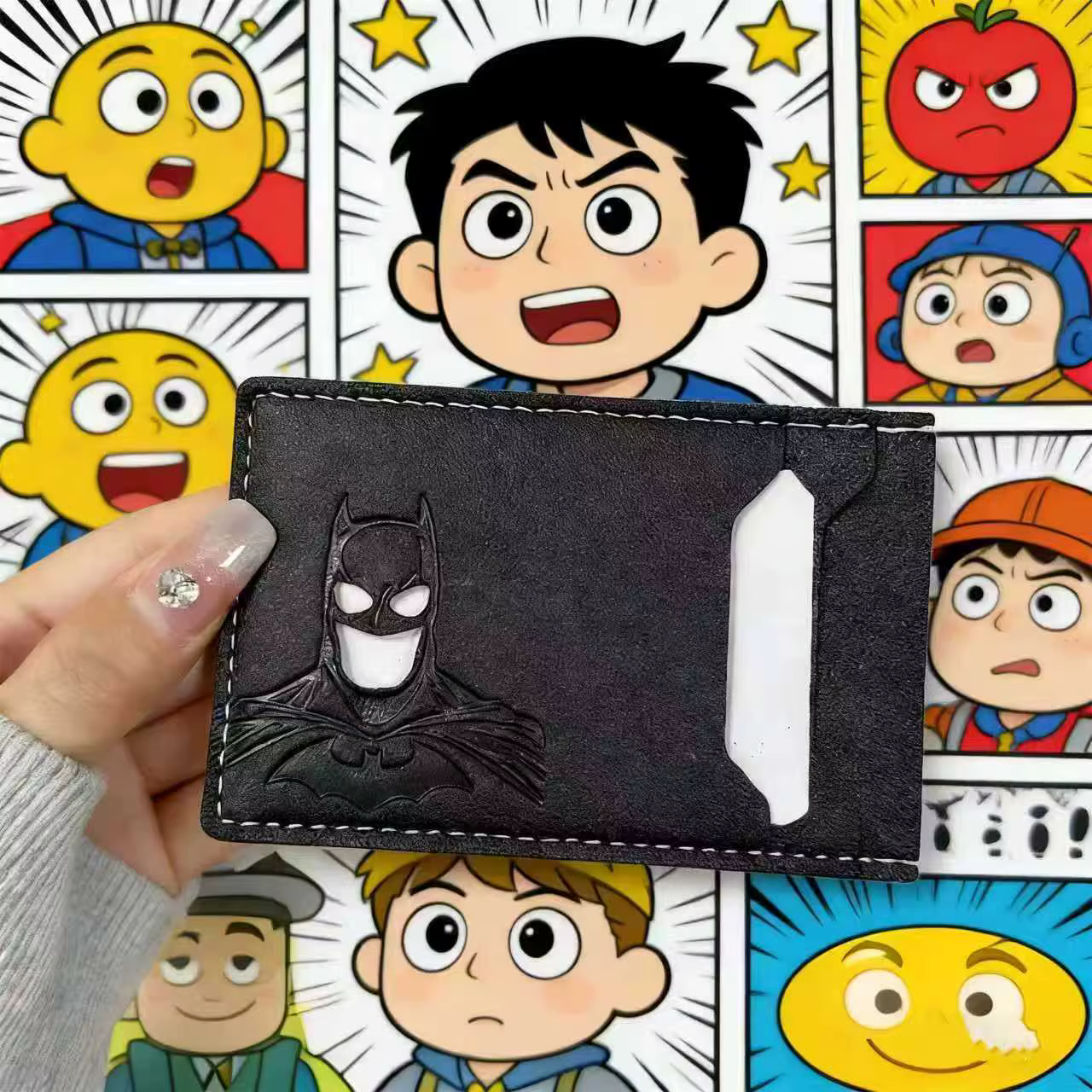 Porte-carte d'identité en cuir personnalisé avec motif de masque de super-héros