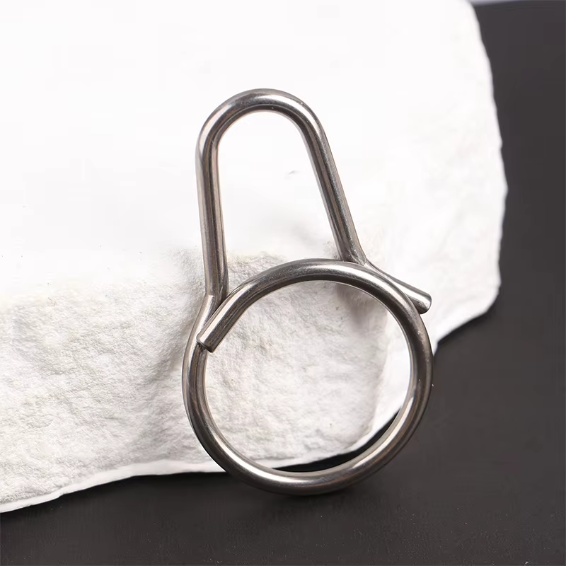 Porte-clés en alliage de titane avec clip ceinture
