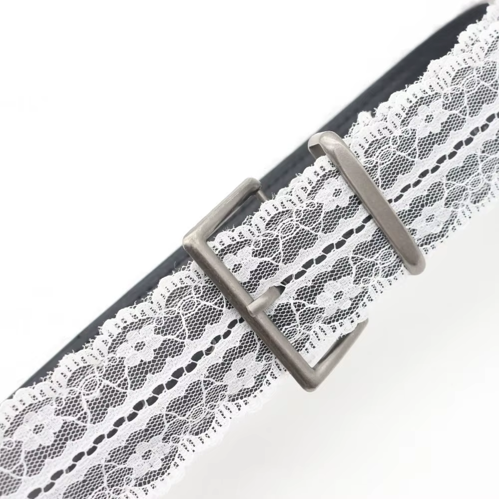 Belle ceinture de taille en dentelle en cuir blanc