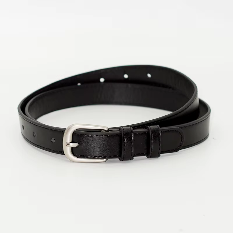 Ceinture en cuir pour femme avec boucle argentée