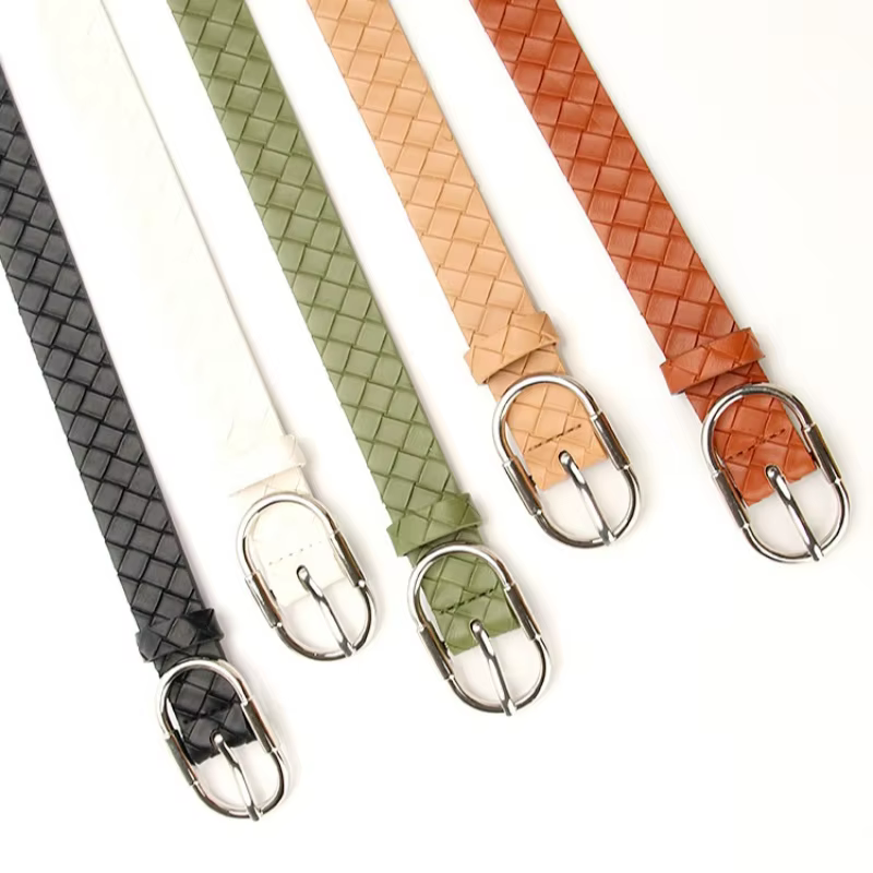 Ceinture en PU tressée tendance et unique pour femmes avec boucle en alliage, ceintures minimalistes tendance pour tous les jours à motifs diamants