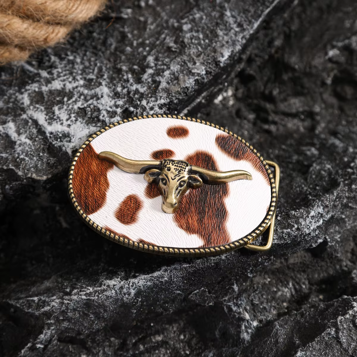 Une boucle de ceinture de style occidental