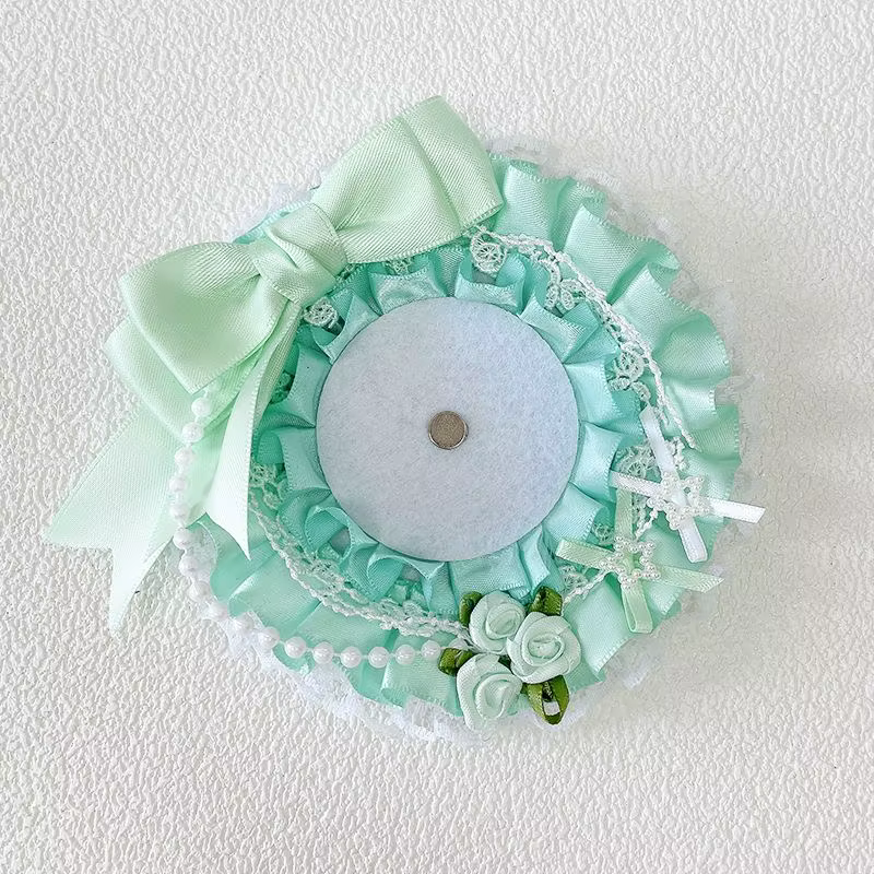 Porte-badge rond chic et unique en dentelle, avec chaîne de perles et nœud papillon, fait main, pour badges de personnages d'anime, de dessins animés et de jeux, badges de soutien pour célébrités et i