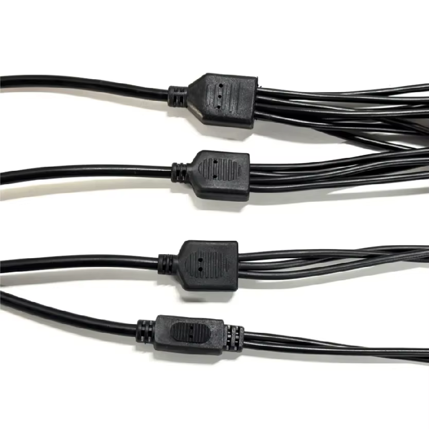 Répartiteur d'alimentation cc multi-ports 5.5x2.1mm 1 à 2/3/4/5/6/8 voies 12V pour l'extension d'alimentation unique à plusieurs appareils